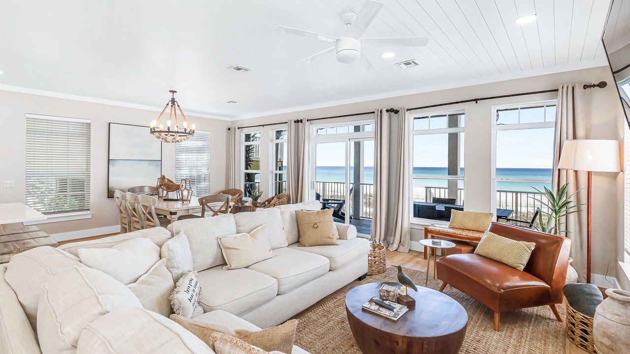 Photo of Livingroom in Laguna Beach Estates
