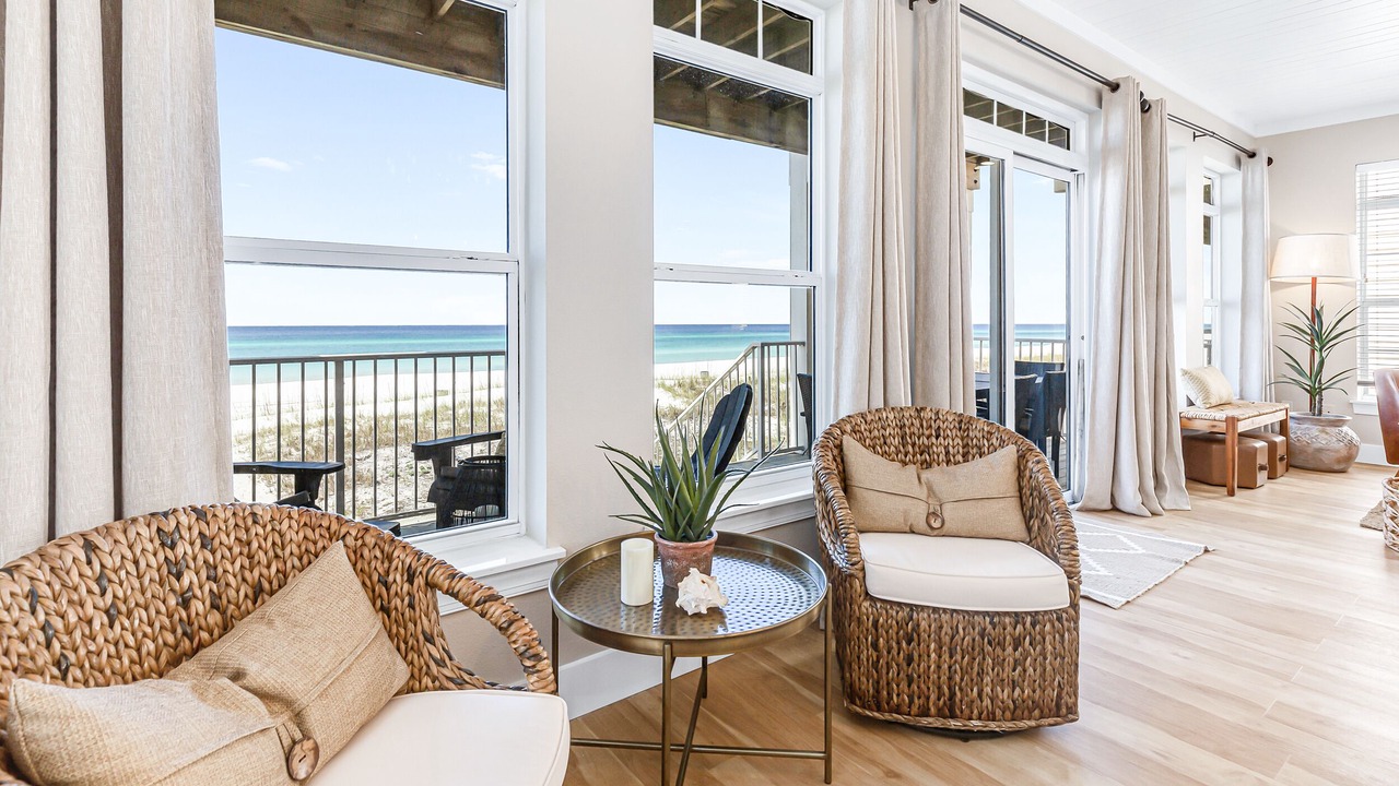 Photo of Livingroom in Laguna Beach Estates