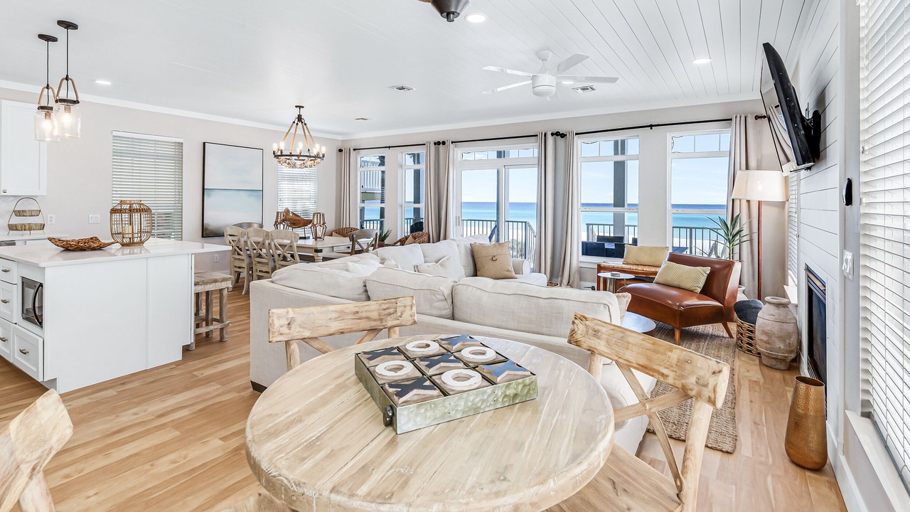 Photo of Livingroom in Laguna Beach Estates