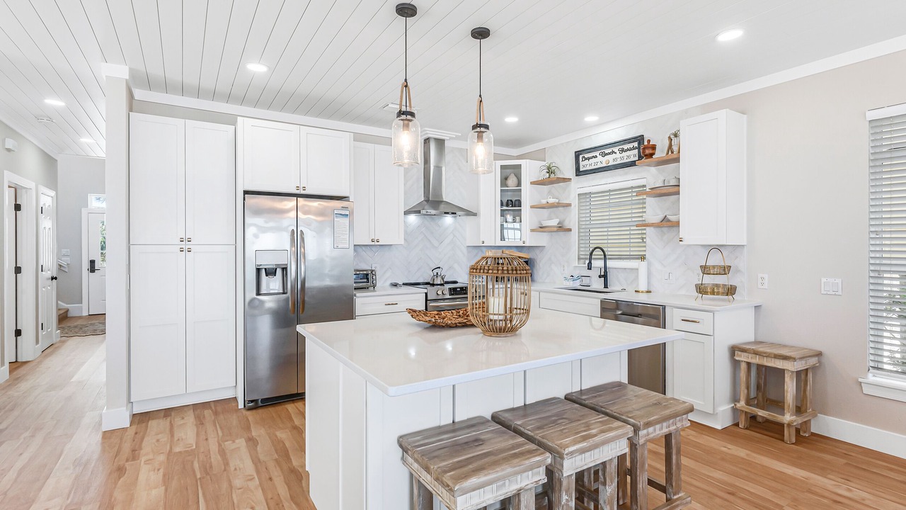 Photo of Kitchen in Laguna Beach Estates