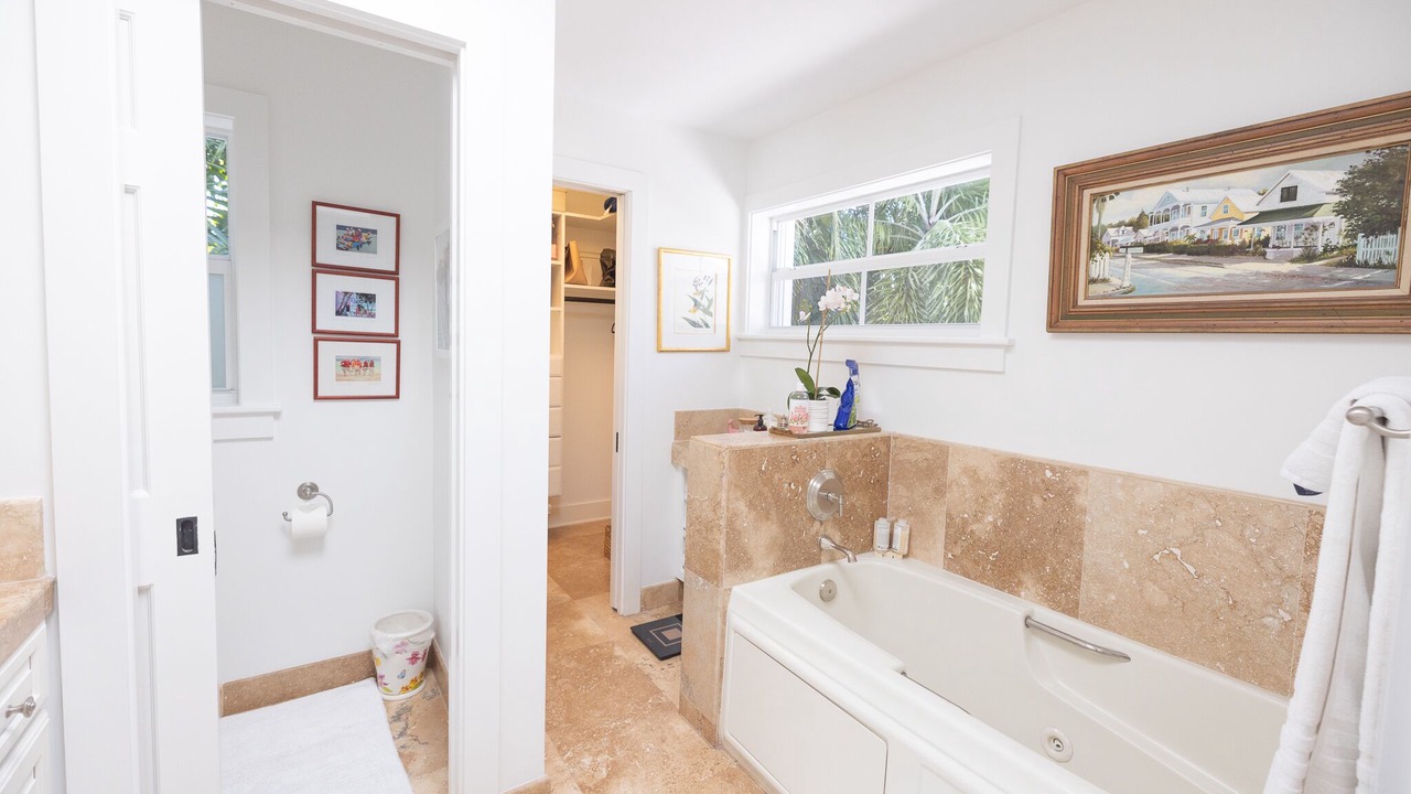 Photo of Bathroom in Old Town