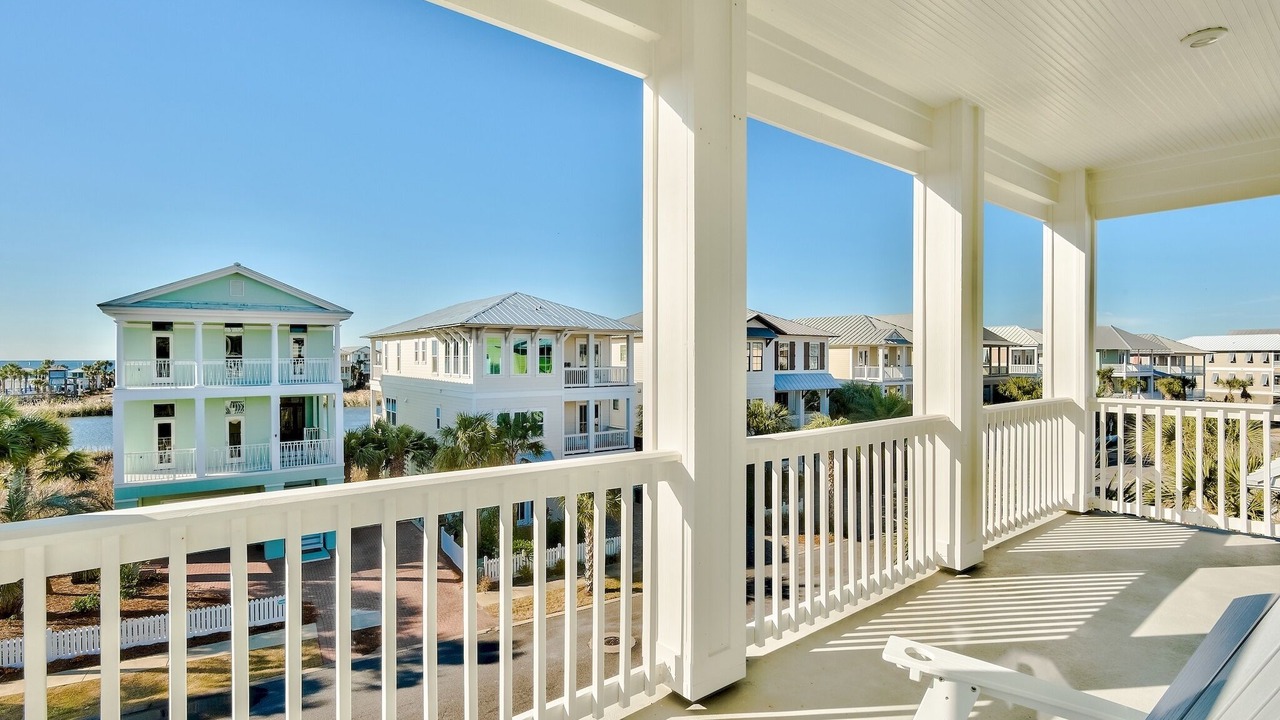 Photo of Patio Balcony in Holiday Isle
