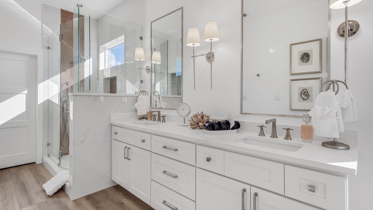 Photo of Bathroom in Holiday Isle