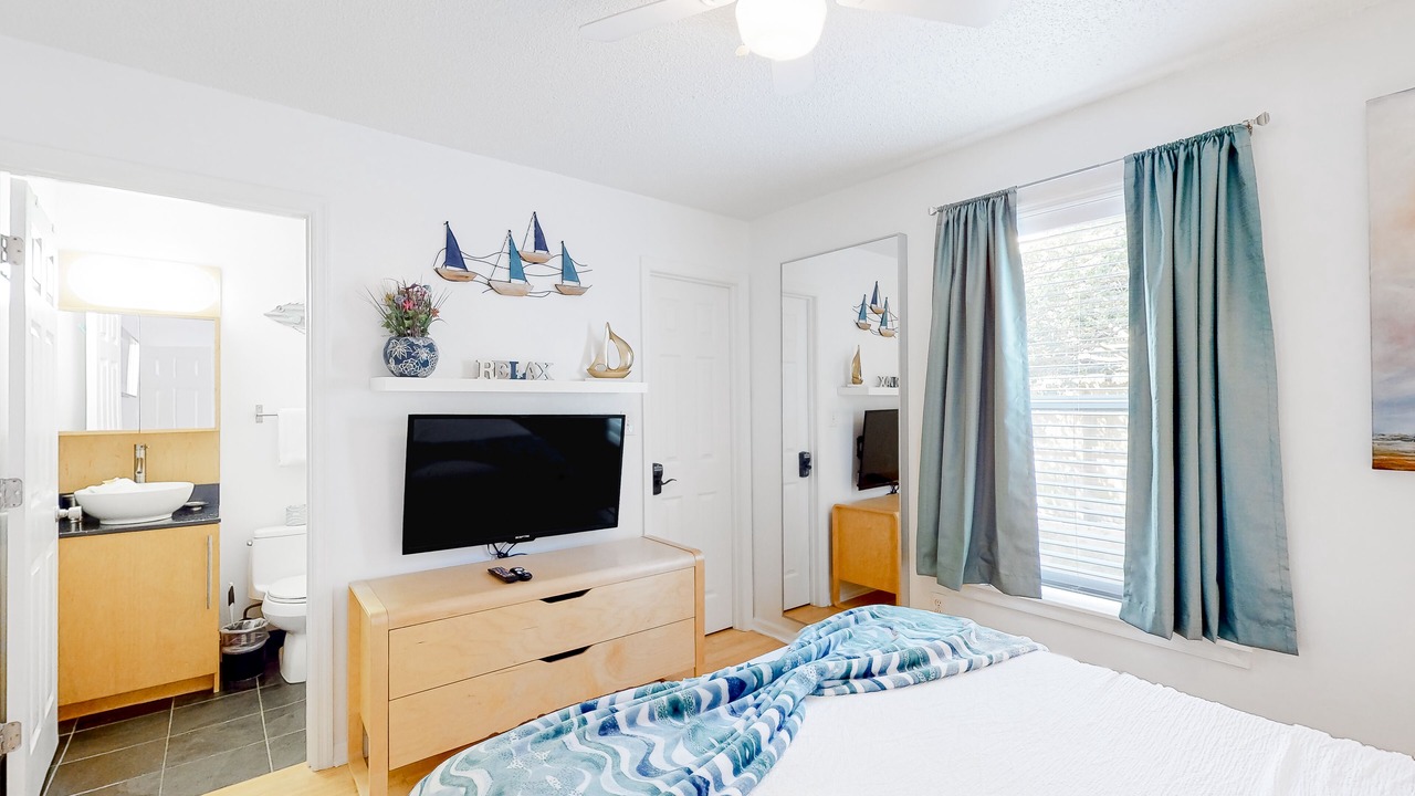 Photo of Bedroom in Destin