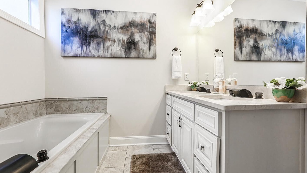 Photo of Bathroom in Mid-City