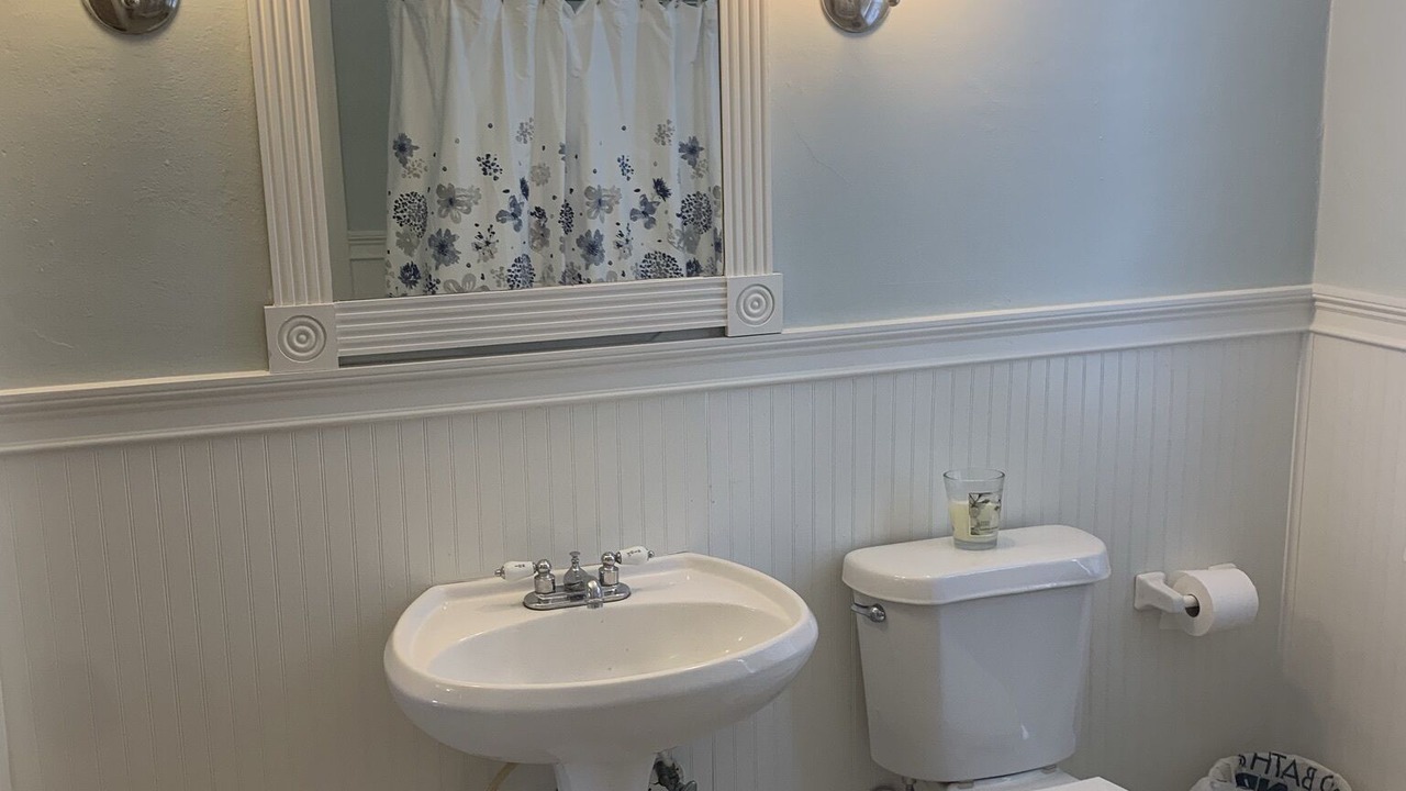 Photo of Bathroom in Hillcrest