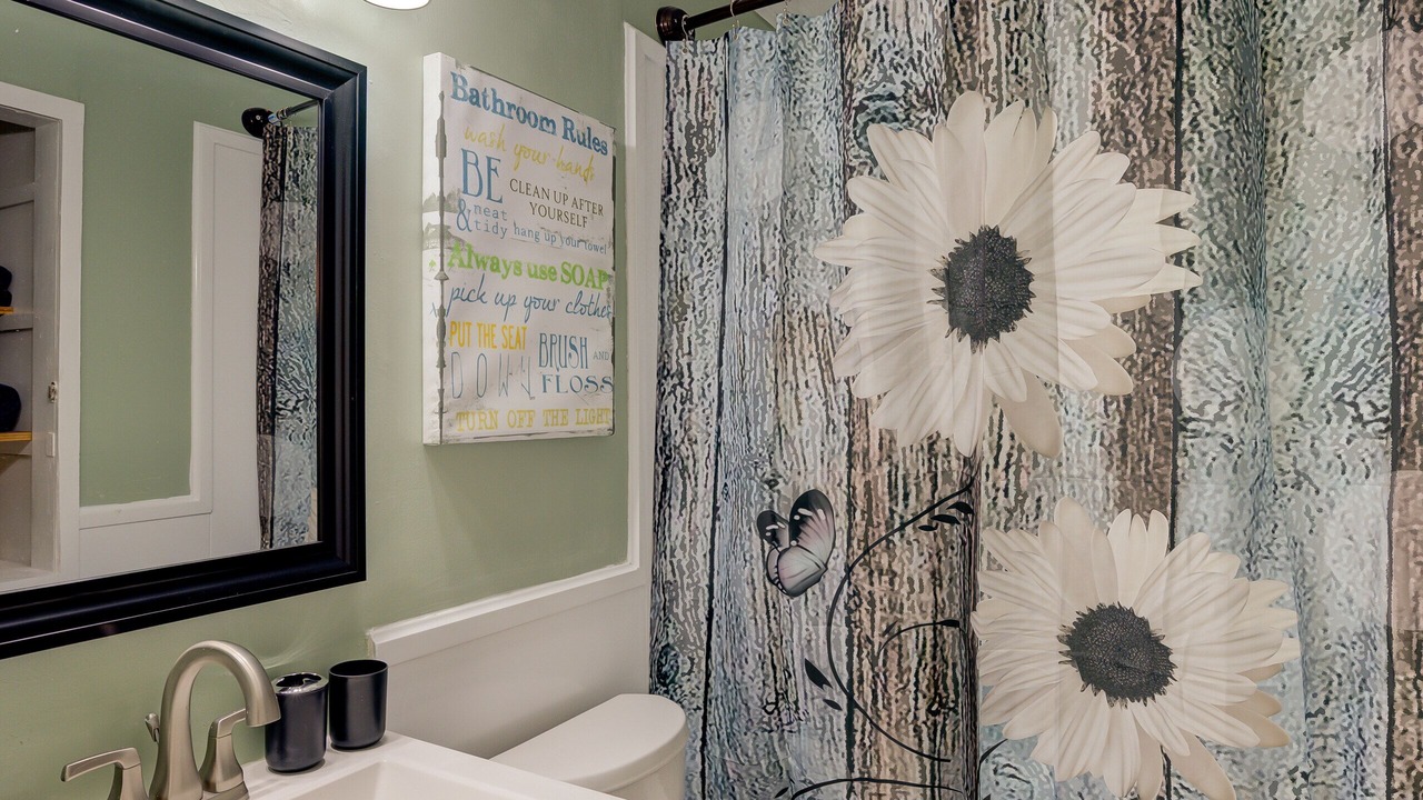 Photo of Bathroom in Highland Historic District