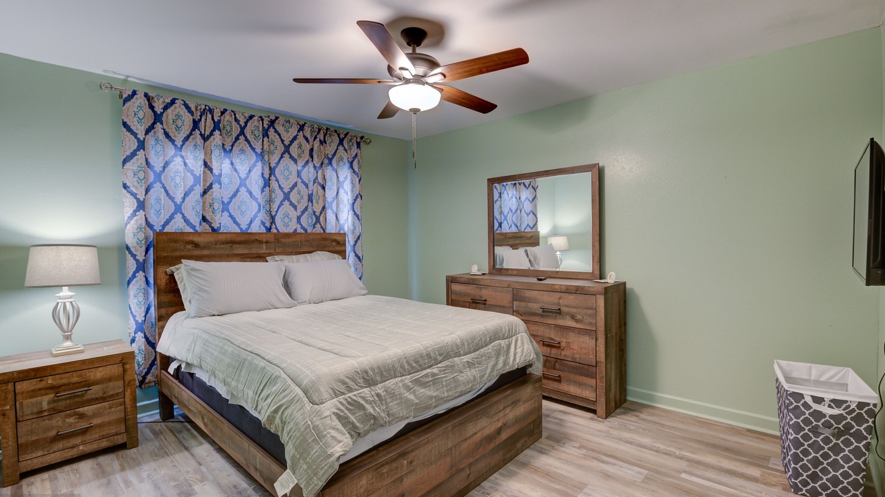 Photo of Bedroom in Highland Historic District
