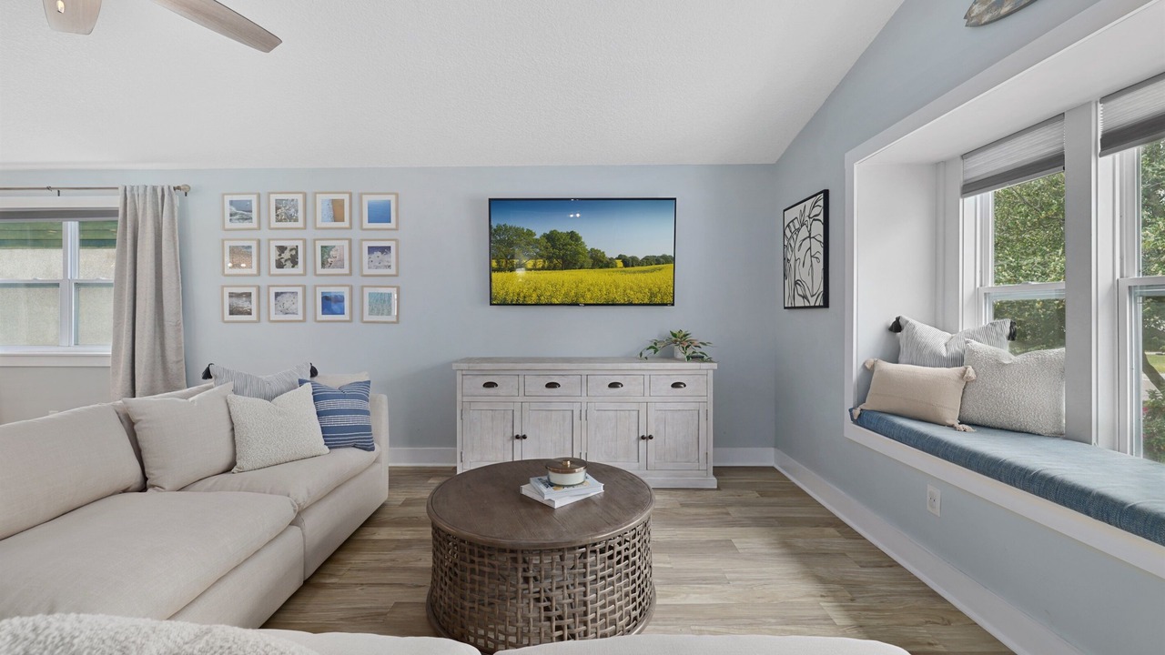 Photo of Livingroom in Jacksonville Beach