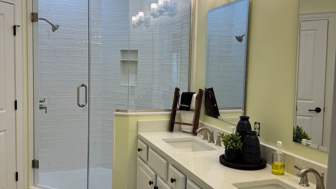 Photo of Bathroom in Dadeville