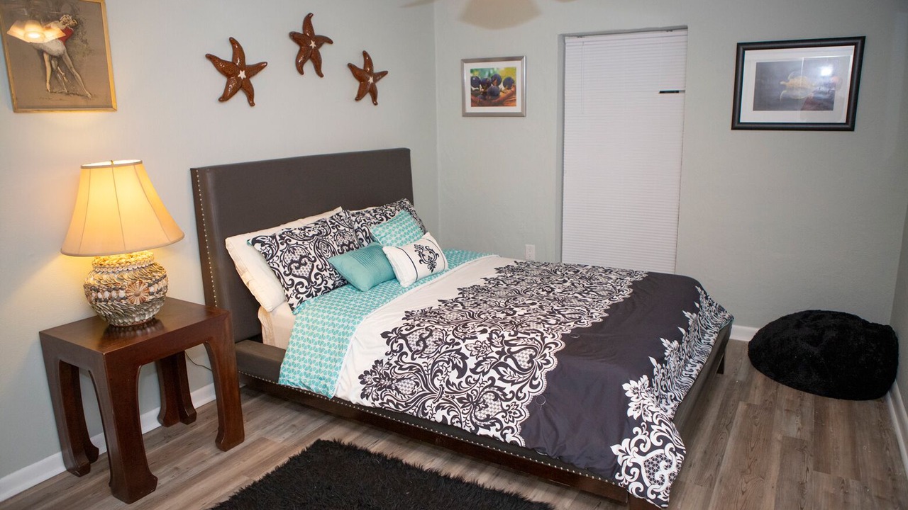 Photo of Bedroom in East Pensacola Heights