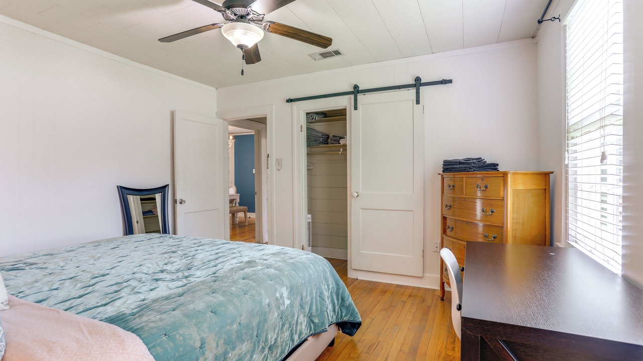 Photo of Bedroom in Highlands - Perkins