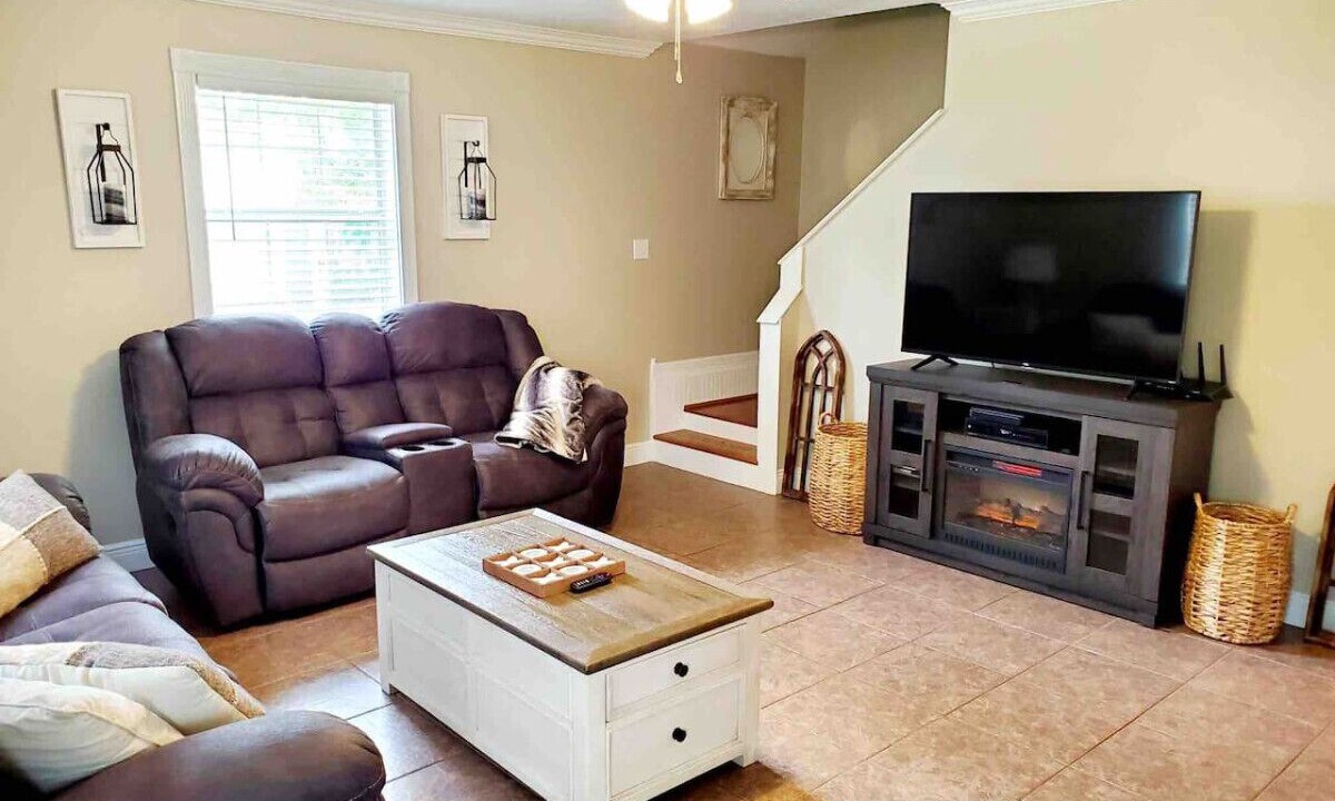 Photo of Livingroom in Leesville