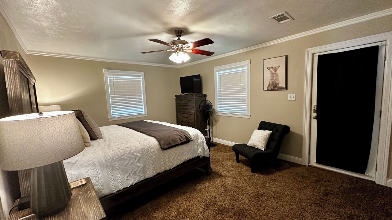 Photo of Bedroom in Leesville