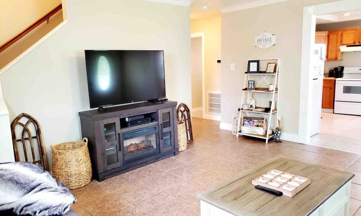 Photo of Livingroom in Leesville