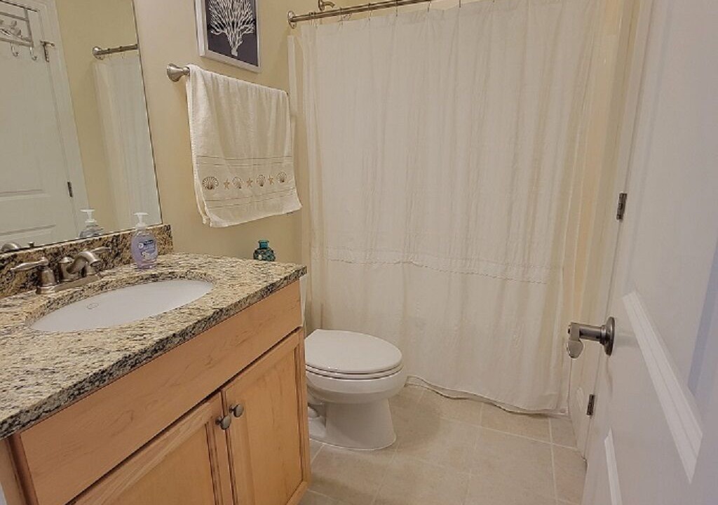 Photo of Bathroom in Dauphin Island