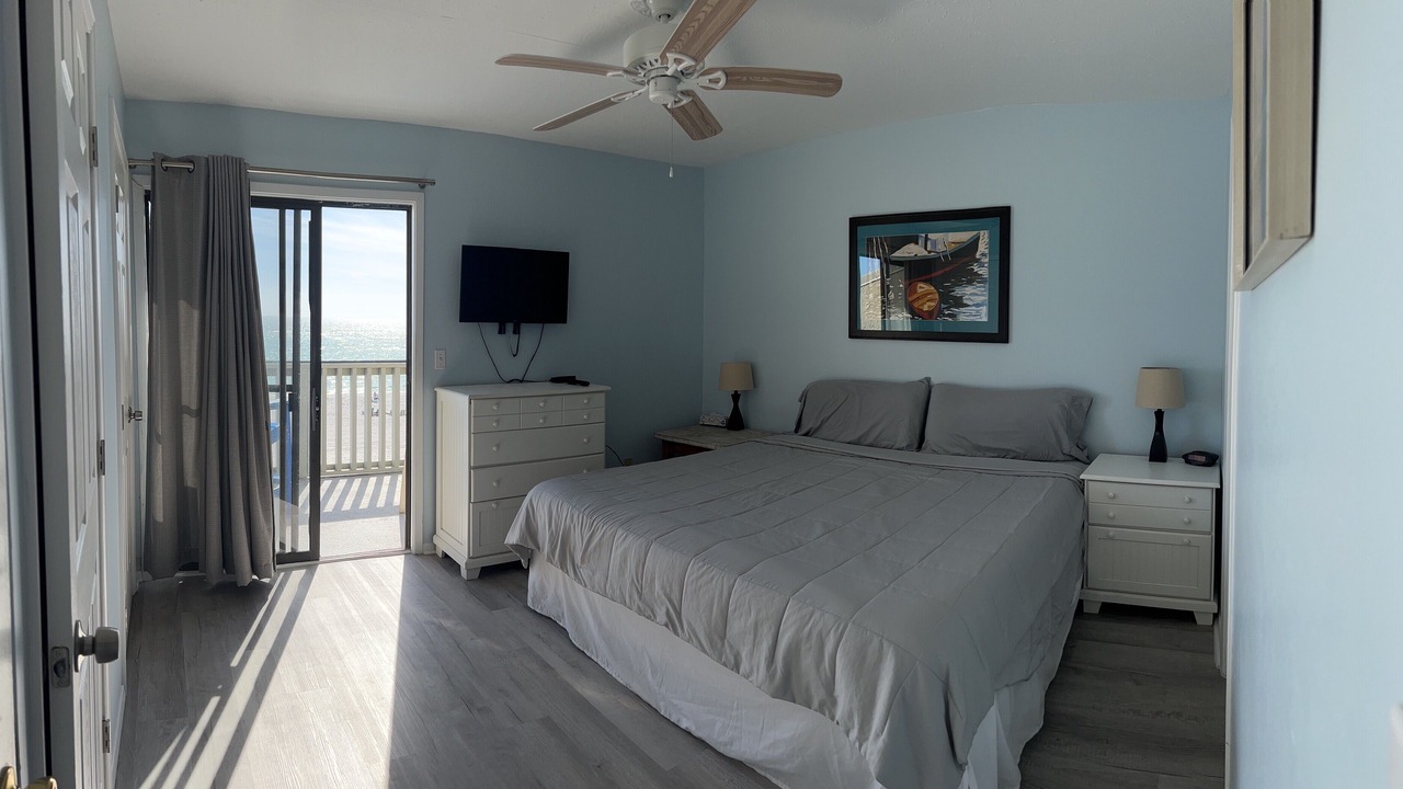 Photo of Bedroom in Holiday Beach