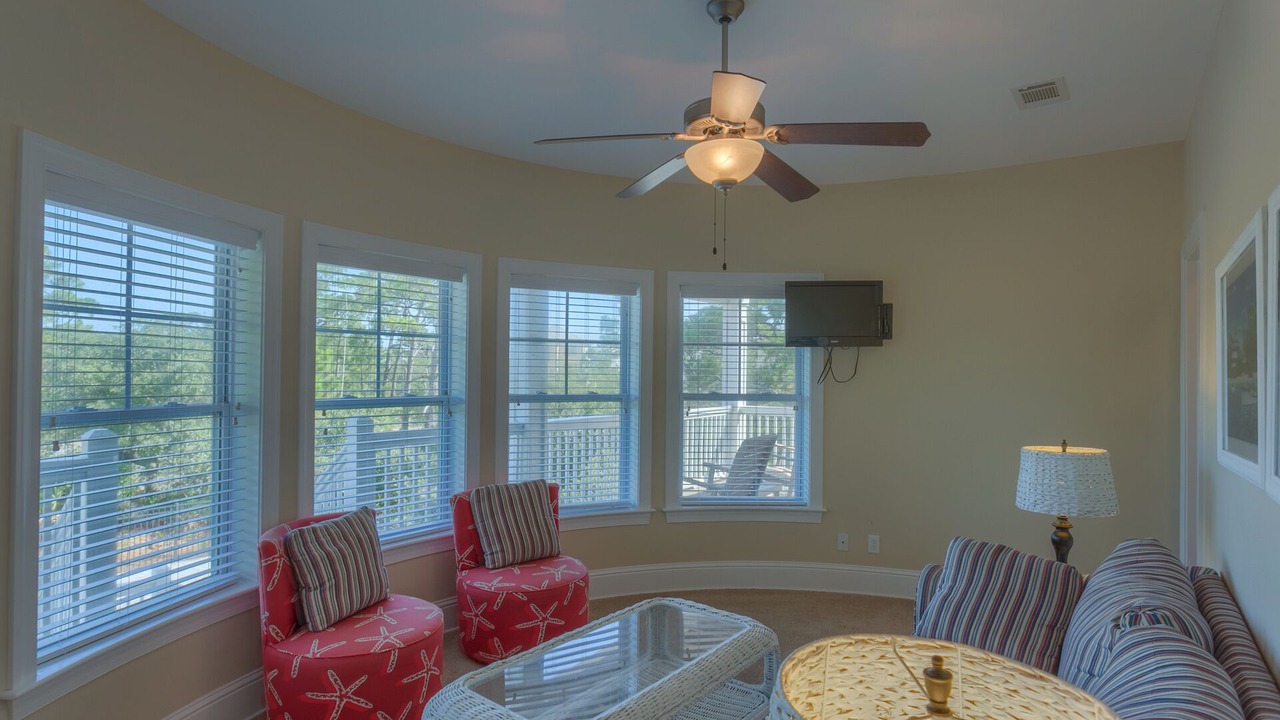 Photo of Livingroom in Sea Palm Village