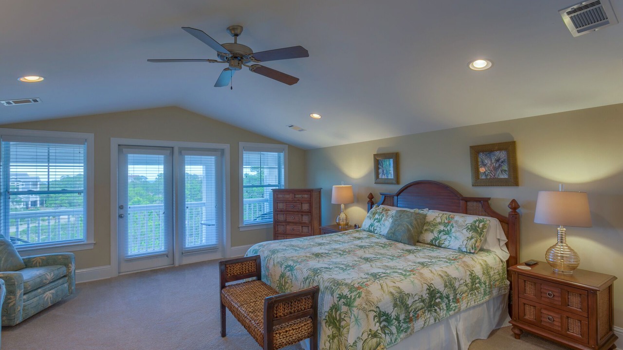 Photo of Bedroom in Sea Palm Village