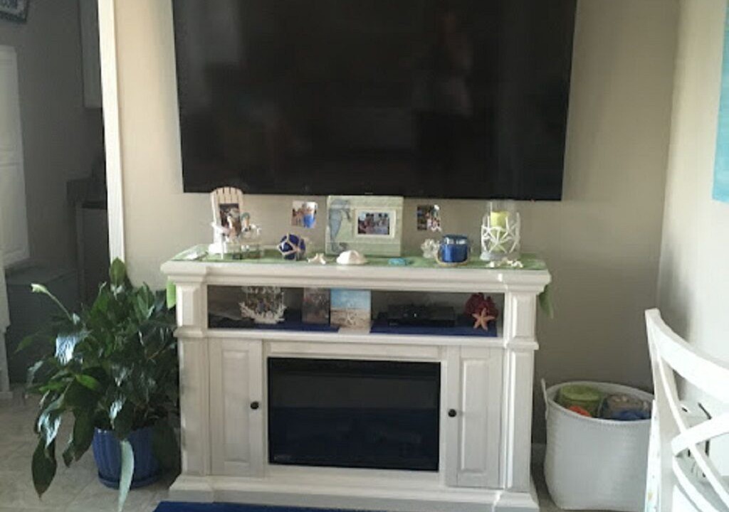 Photo of Livingroom in Upper Grand Lagoon