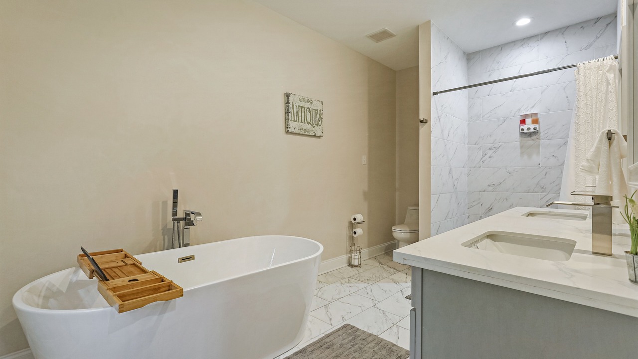 Photo of Bathroom in Seventh Ward