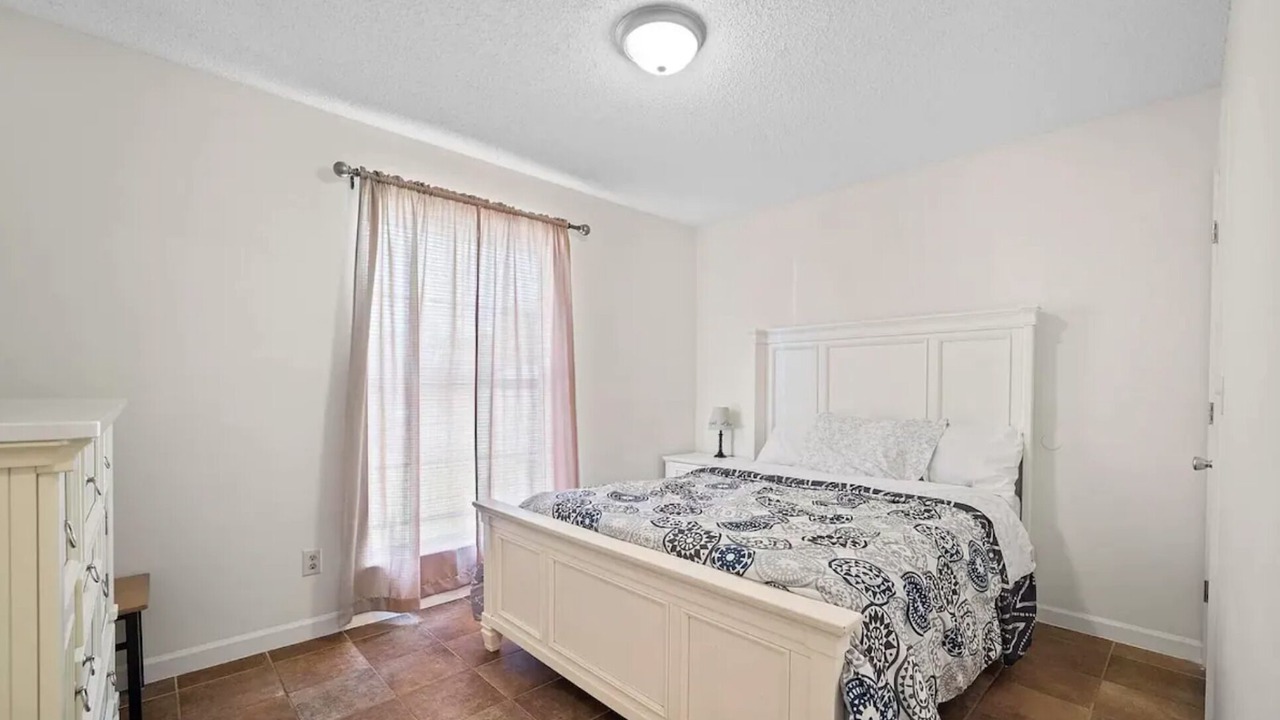 Photo of Bedroom in Treasure Cove
