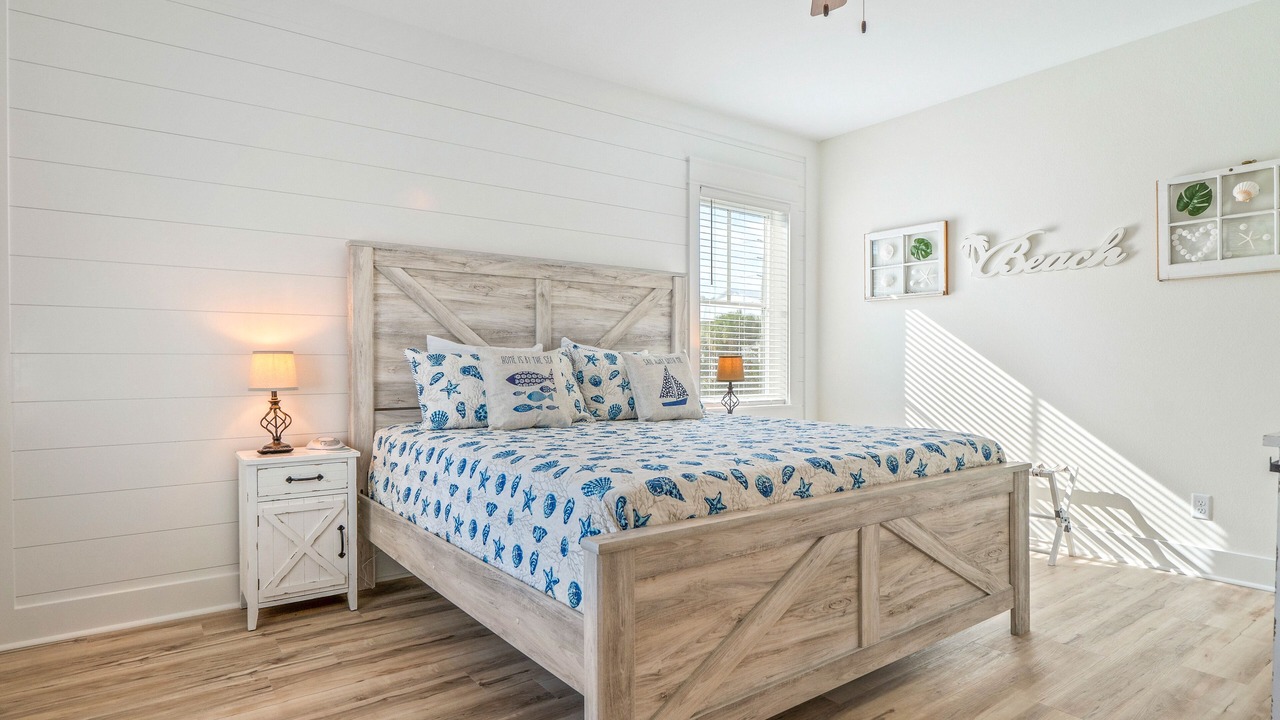 Photo of Bedroom in Lakeside at Blue Mountain Beach