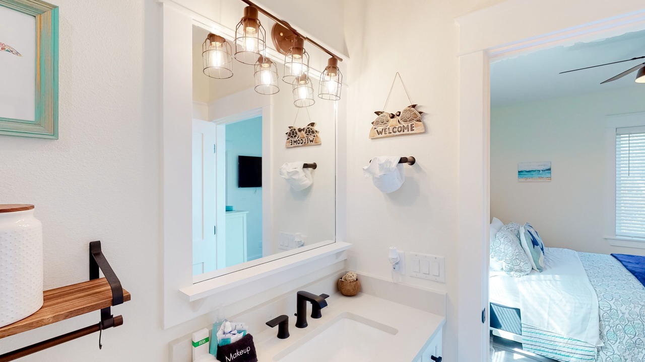 Photo of Bathroom in Lakeside at Blue Mountain Beach