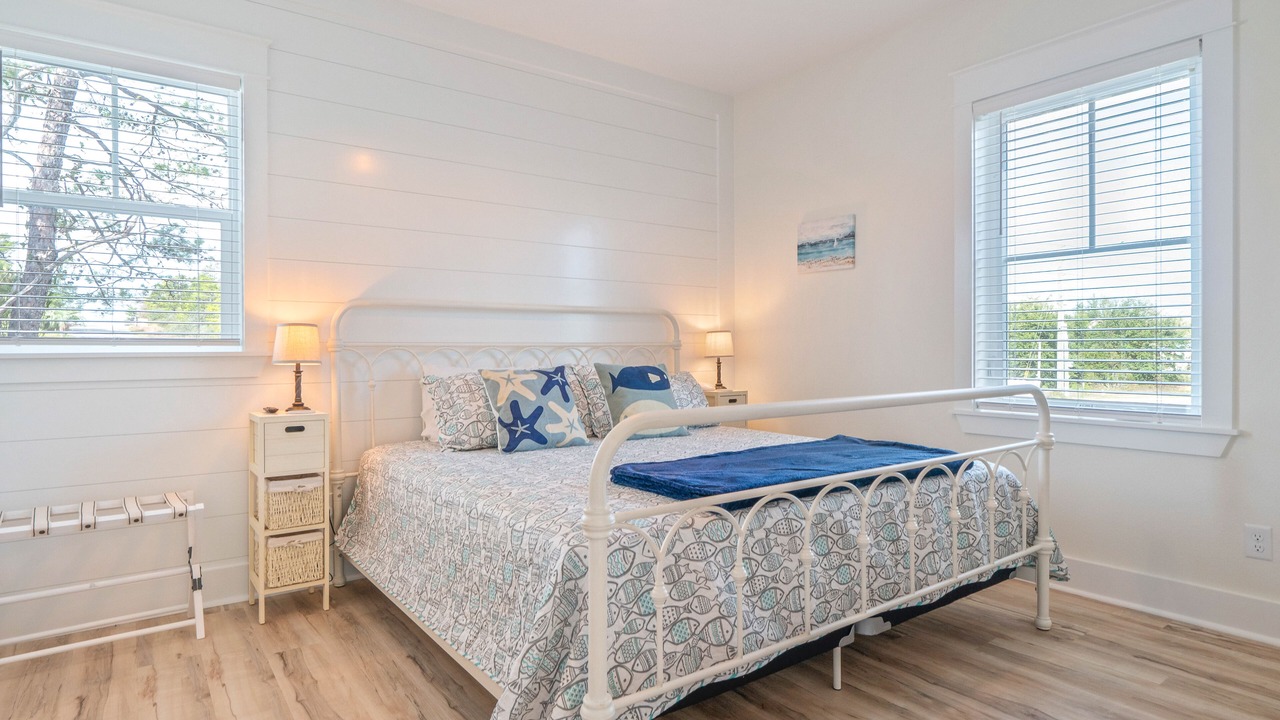 Photo of Bedroom in Lakeside at Blue Mountain Beach