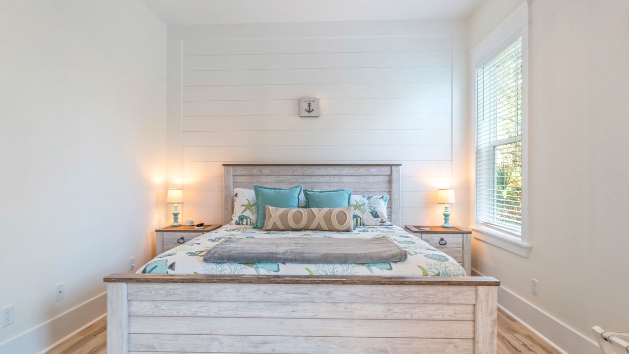 Photo of Bedroom in Lakeside at Blue Mountain Beach