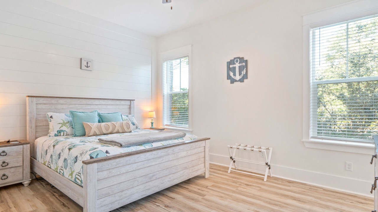 Photo of Bedroom in Lakeside at Blue Mountain Beach