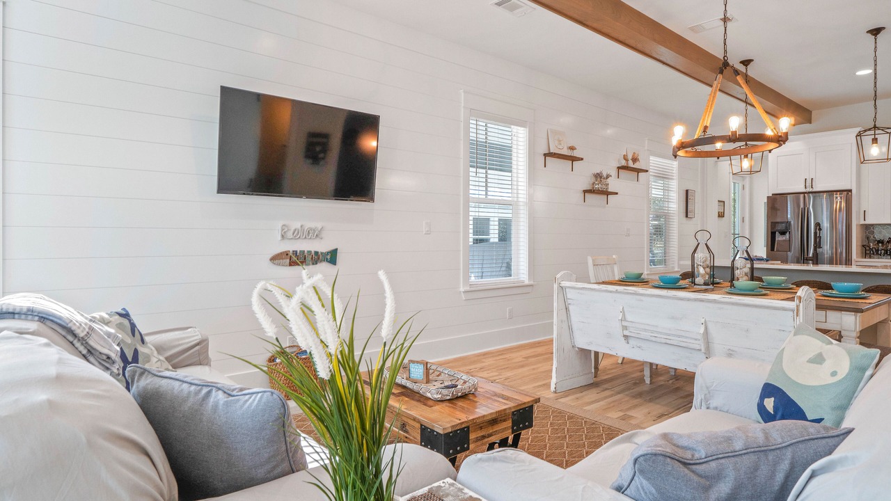 Photo of Livingroom in Lakeside at Blue Mountain Beach