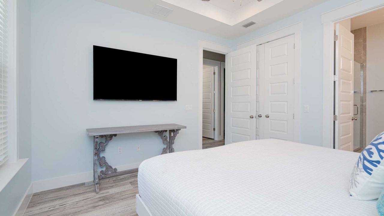 Photo of Bedroom in Miramar Beach