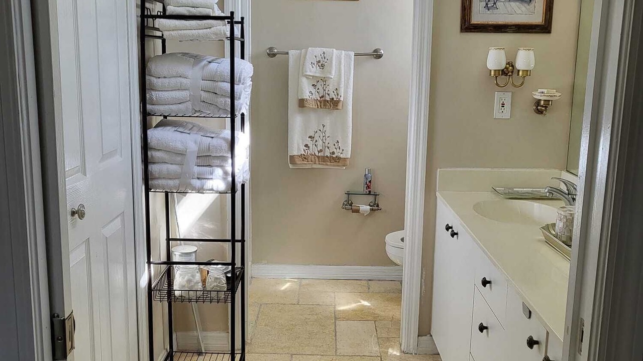 Photo of Bathroom in Naples