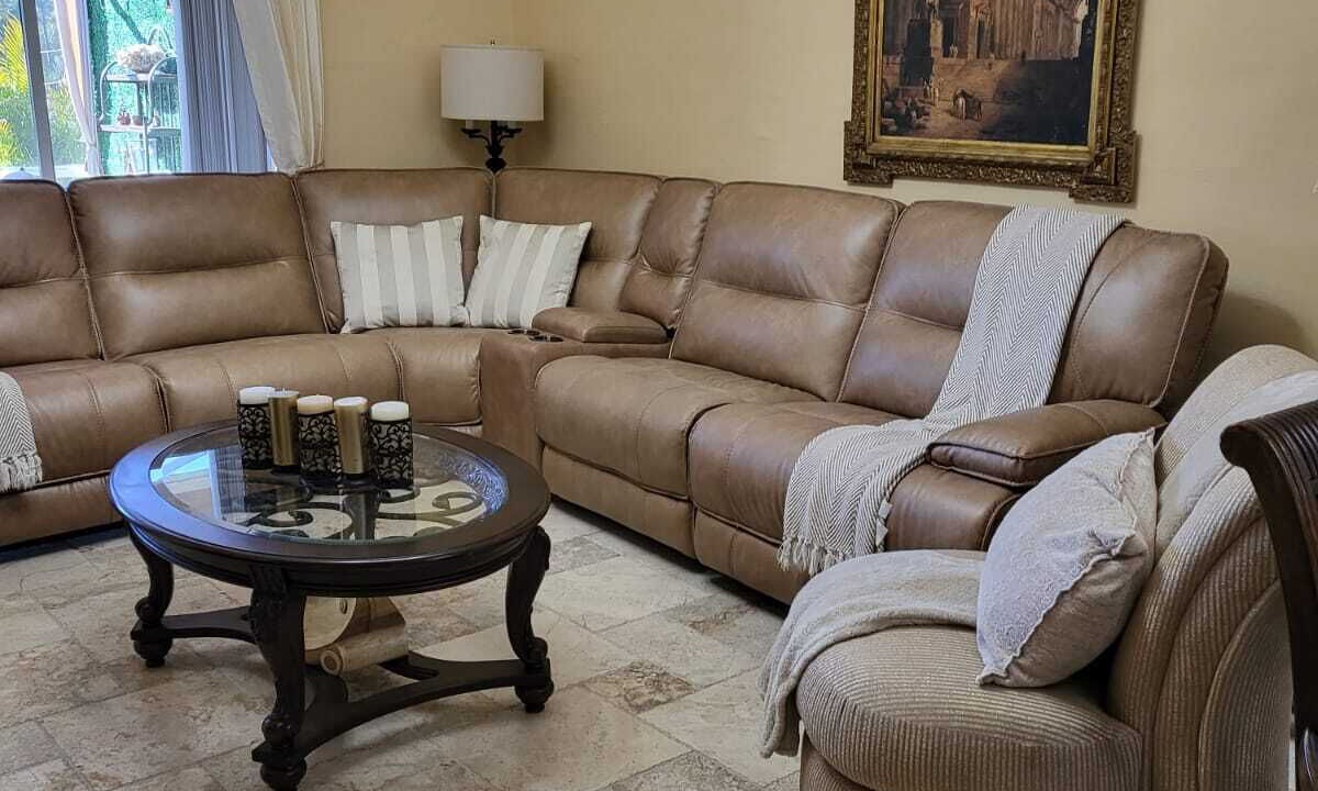Photo of Livingroom in Naples