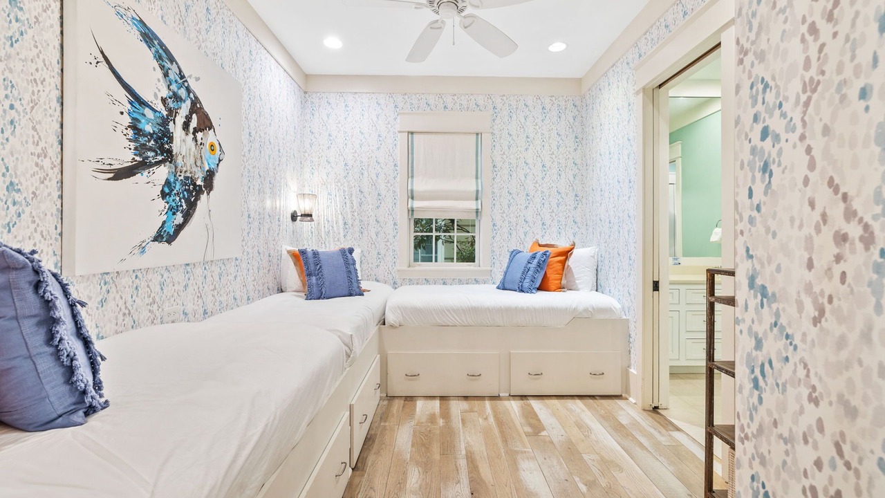 Photo of Bedroom in Gulf District