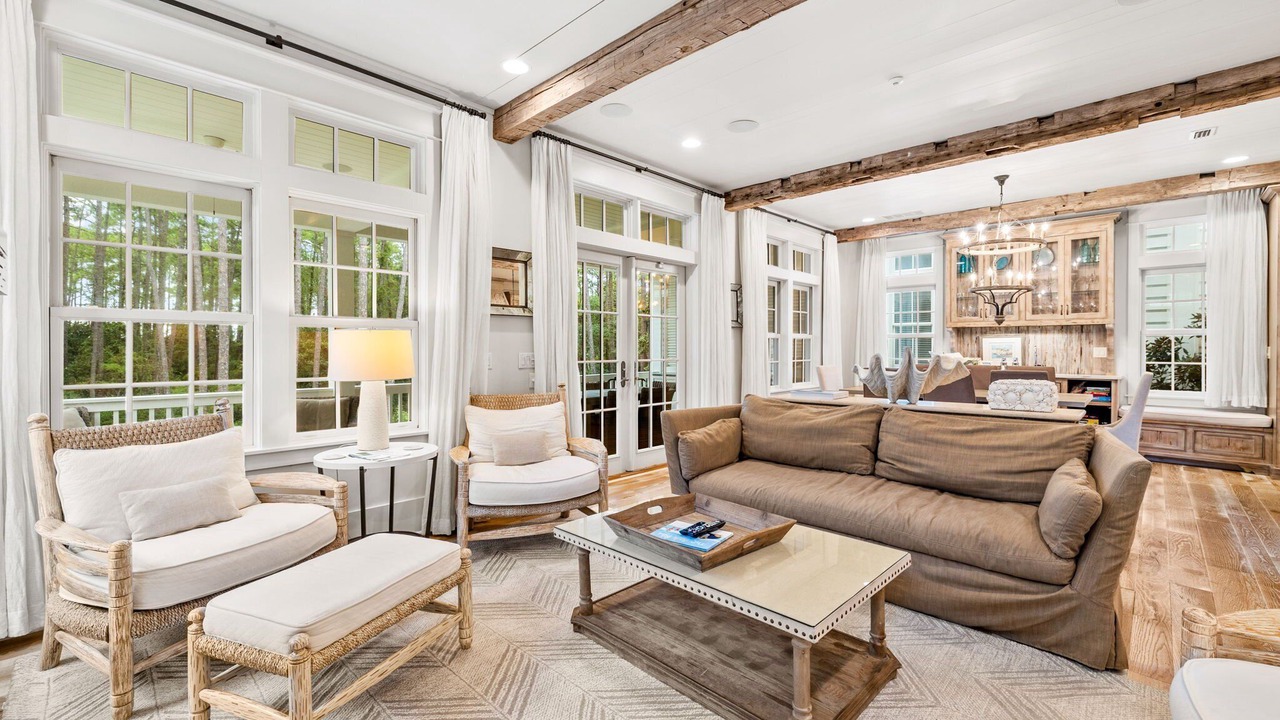 Photo of Livingroom in Gulf District