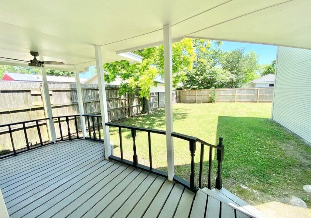 Photo of Patio Balcony in Groves