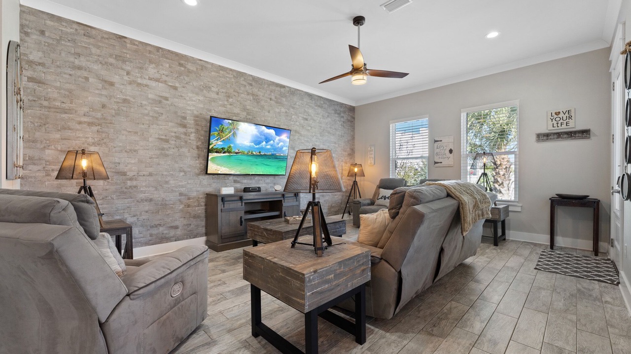 Photo of Livingroom in Emerald Waters Village