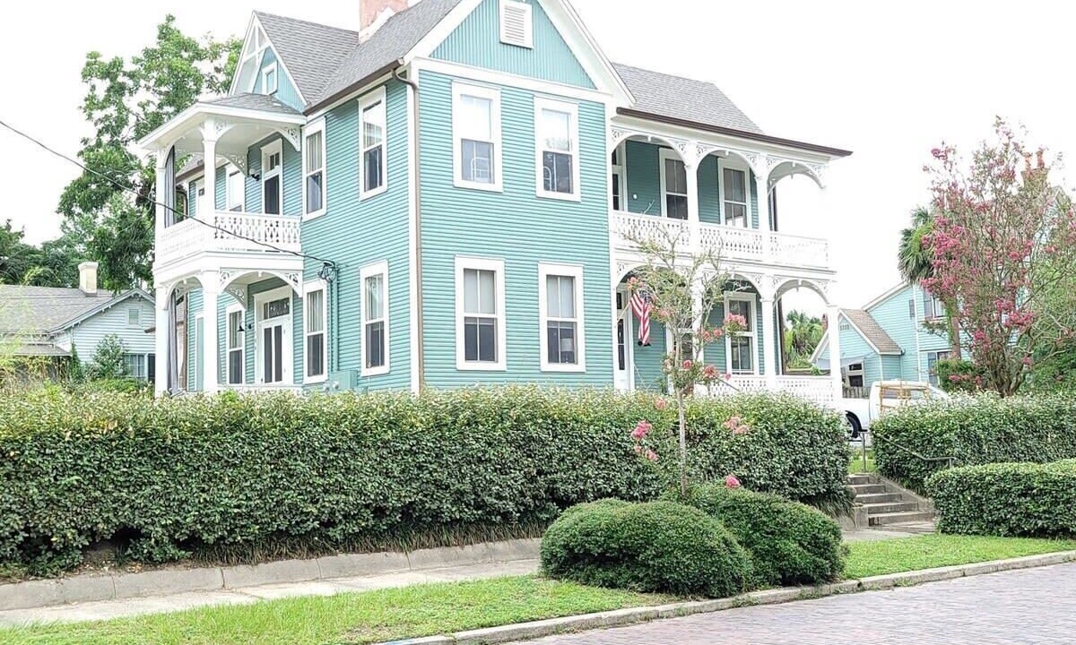 Photo of Outdoor in Old East Hill