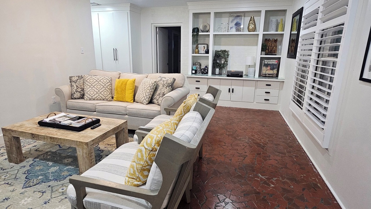Photo of Livingroom in Mid City South