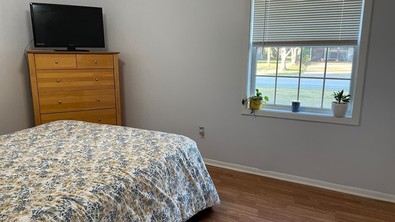 Photo of Bedroom in Mississippi City