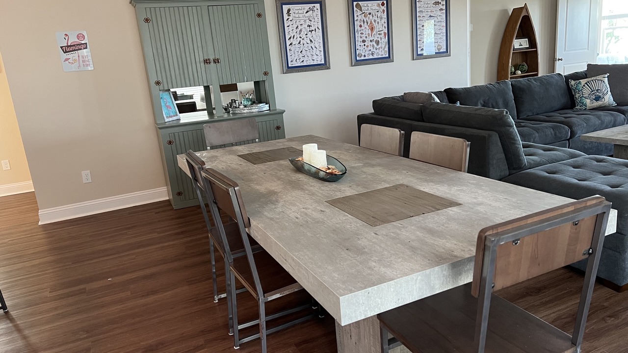 Photo of Livingroom in Eastpoint