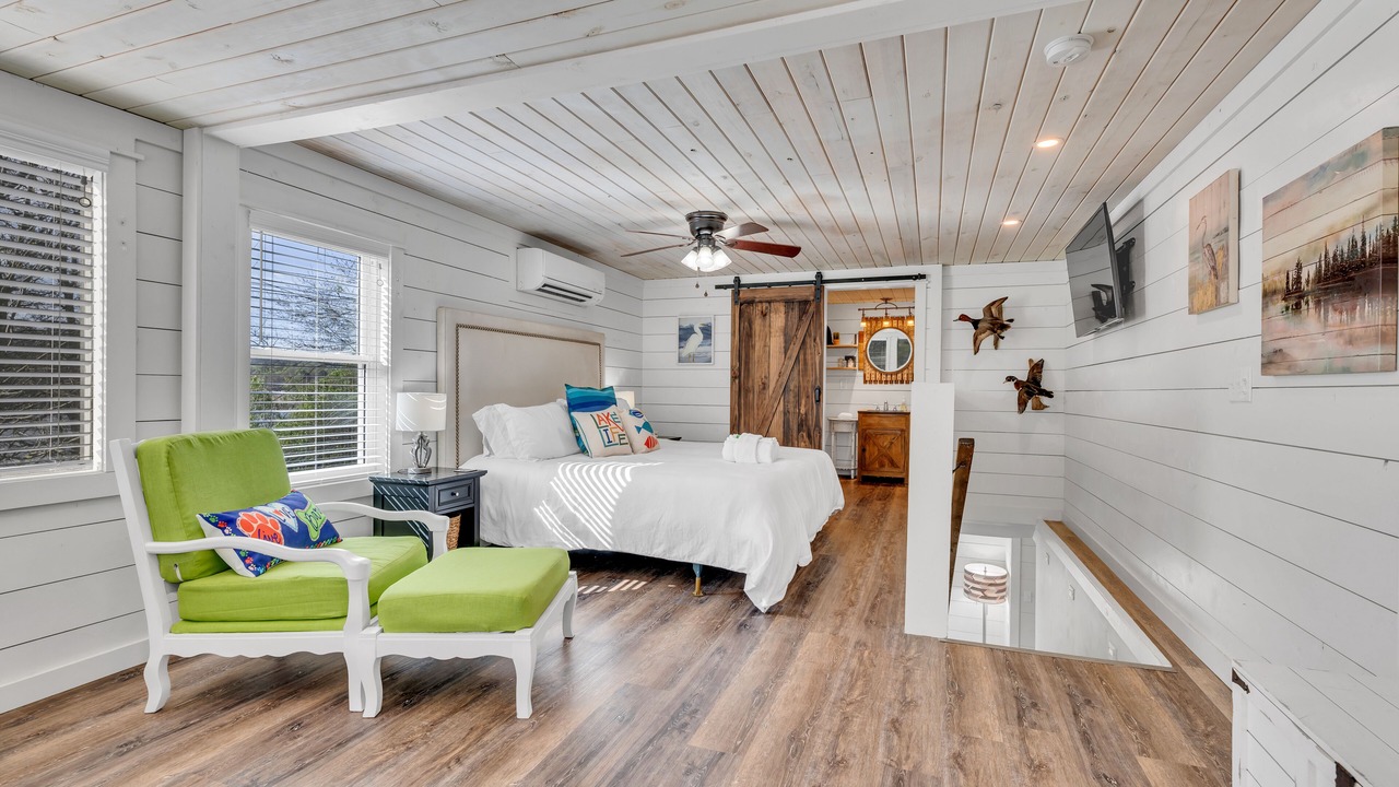 Photo of Bedroom in Trimble