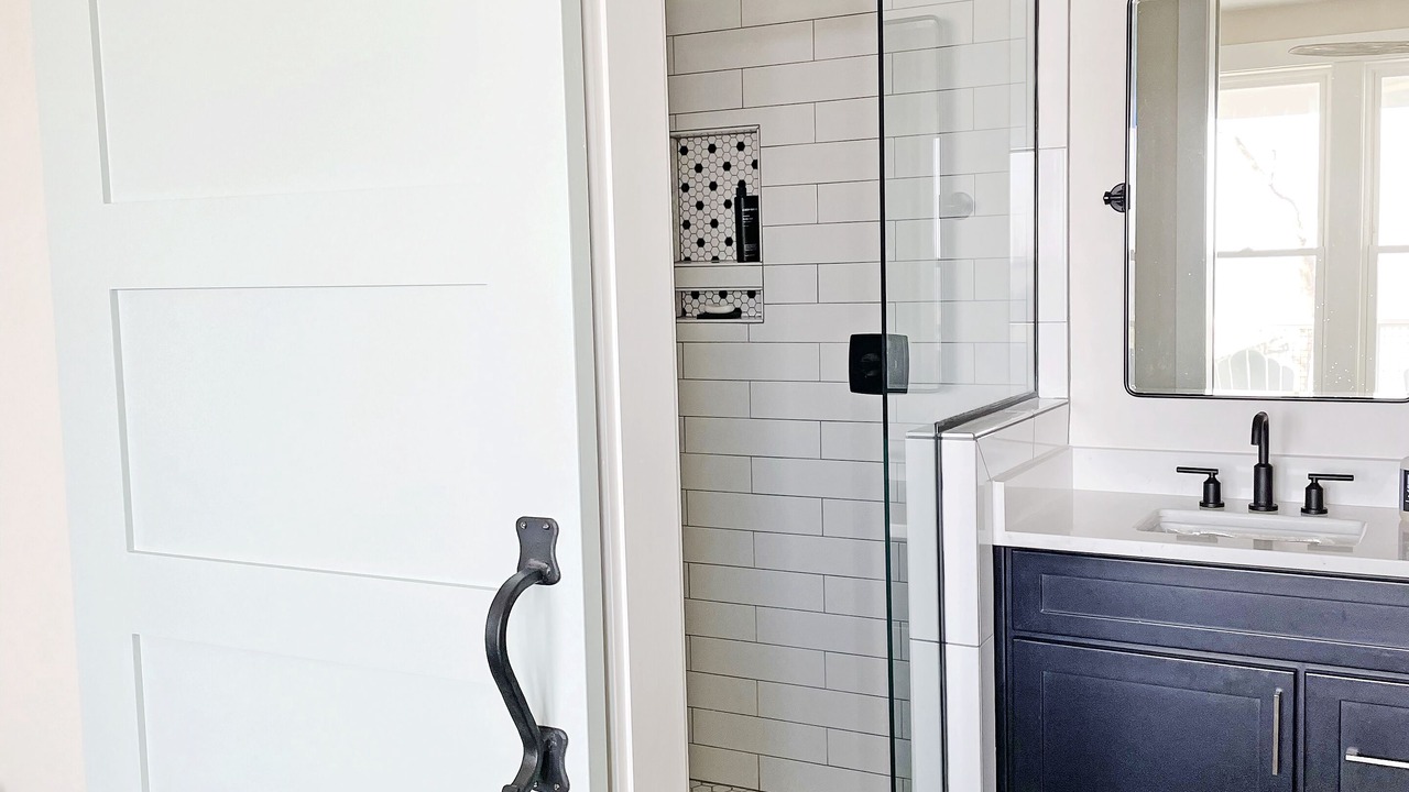Photo of Bathroom in Plantation