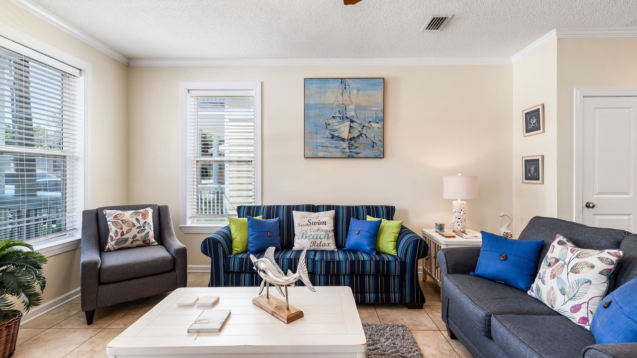 Photo of Livingroom in Laguna Beach Estates