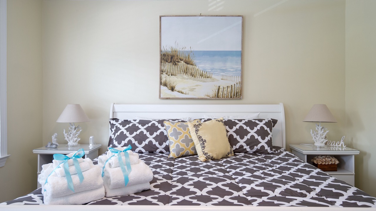 Photo of Bedroom in Laguna Beach Estates