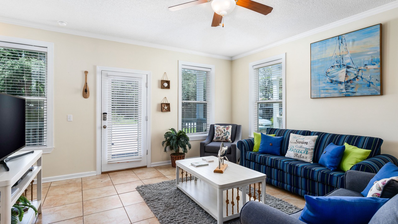 Photo of Livingroom in Laguna Beach Estates