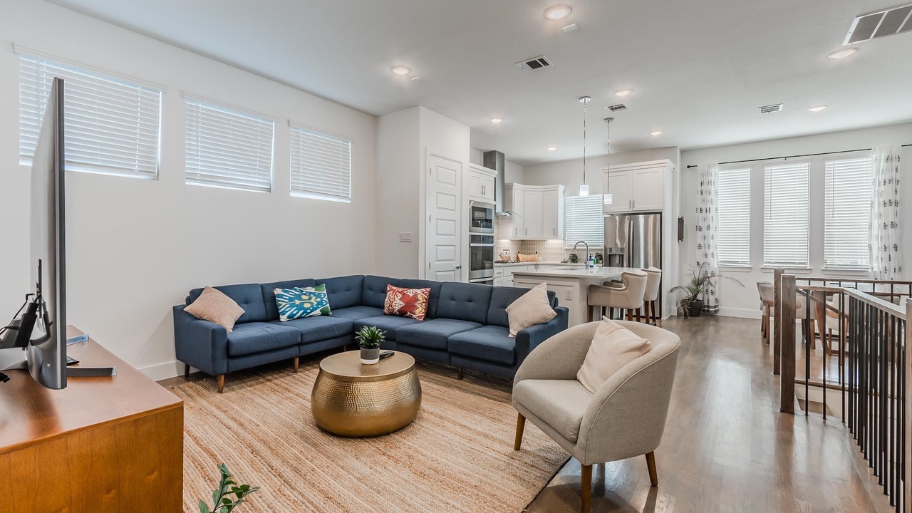 Photo of Livingroom in Legacy Park