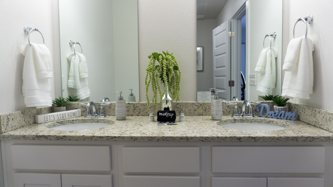 Photo of Bathroom in Pine Forest